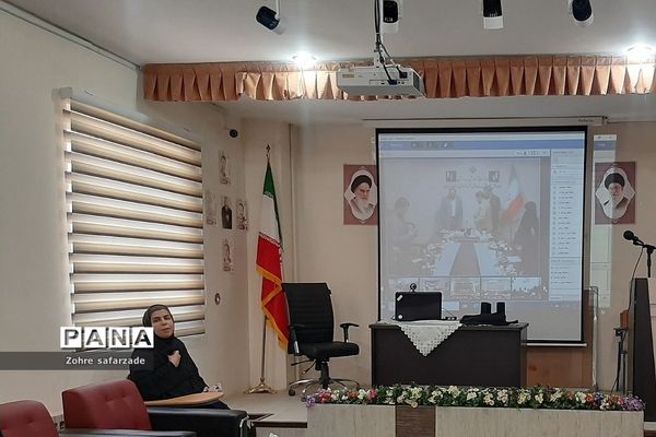 برگزاری وبینار آموزشی کارگروه پروژه مهر ۱۴۰۲ در آموزش و پرورش رودهن