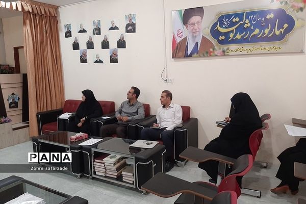 برگزاری وبینار آموزشی کارگروه پروژه مهر ۱۴۰۲ در آموزش و پرورش رودهن