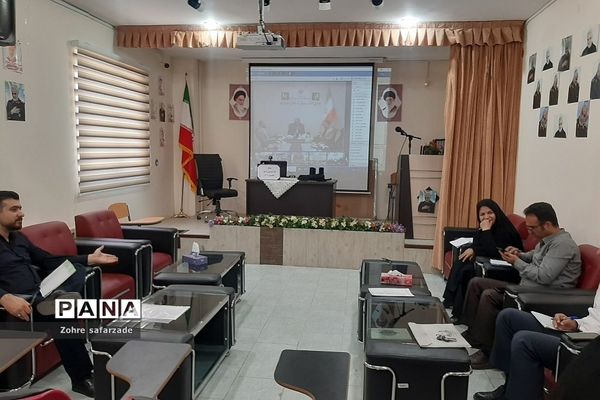 برگزاری وبینار آموزشی کارگروه پروژه مهر ۱۴۰۲ در آموزش و پرورش رودهن