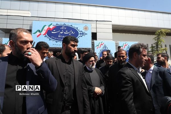 بازدید رئیس جمهوری از نمایشگاه «روایت خدمت؛ وعده وفا»