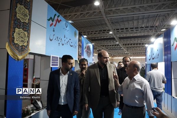 بازدید رئیس جمهوری از نمایشگاه «روایت خدمت؛ وعده وفا»