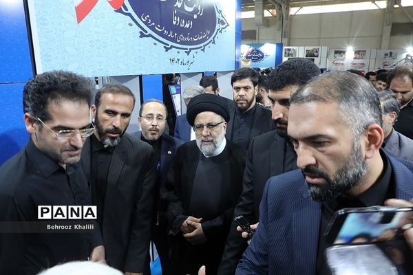 بازدید رئیس جمهوری از نمایشگاه «روایت خدمت؛ وعده وفا»