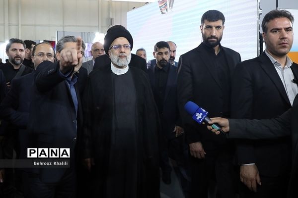 بازدید رئیس جمهوری از نمایشگاه «روایت خدمت؛ وعده وفا»