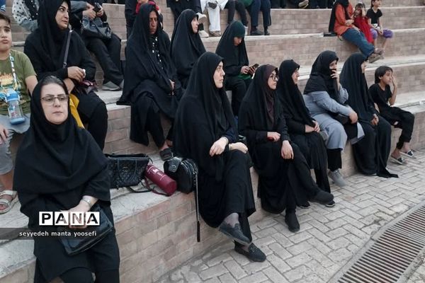 آیین تعزیه‌خوانی به مناسبت اربعین در ساری