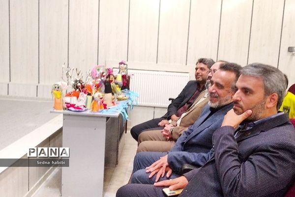 بازدید مسئولان آموزش و پرورش شهرستان‌های استان‌تهران و وزارت فرهنگ و ارشاد از دوره تربیت مربی خلاق در  رودهن