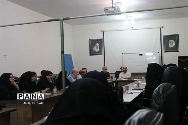 برگزاری جلسه مدیران متقاضی سرویس مدارس ناحیه ۵ مشهد