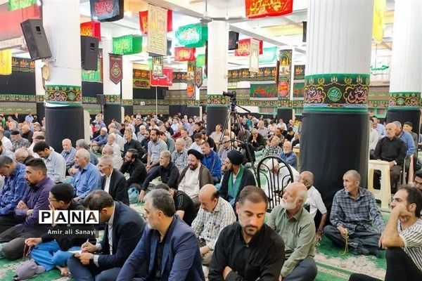 برگزاری نماز عبادی سیاسی جمعه در مصلی نماز جمعه شهرستان‌قرچک