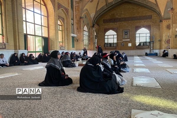 تجدید میثاق معاونان و مربیان پرورشی با بنیانگذار جمهوری اسلامی و شهدا