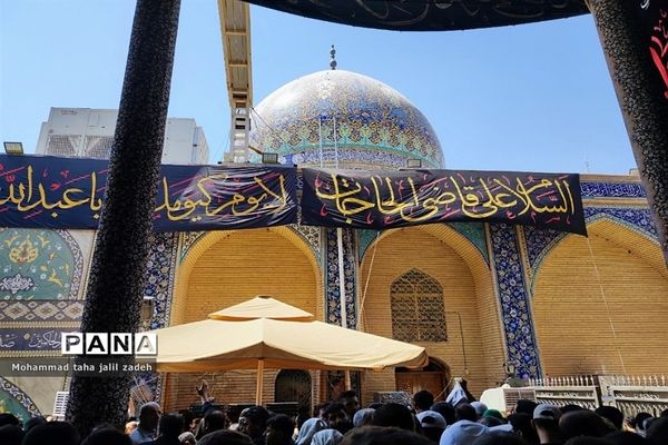 خیل عظیم دلدادگان در مرقد امام حسن عسکری ( ع)