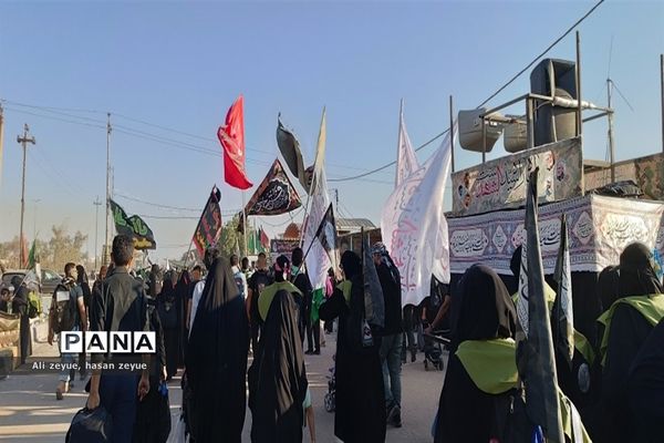پیاده‌روی زائران اربعین حسینی در مسیر عاشقی