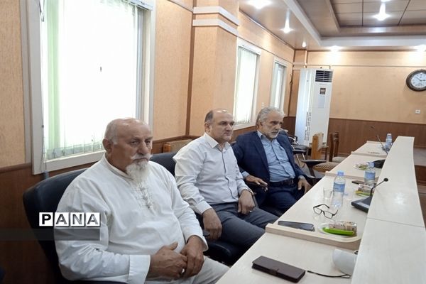 نشست هم‌اندیشی مدیرکل ورزش و جوانان استان مازندران در محمود‌آباد