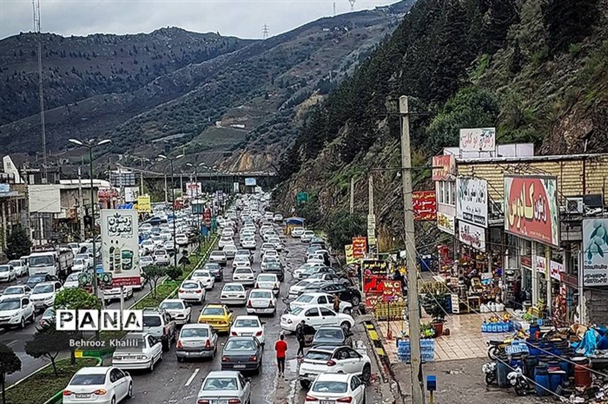 ترافیک فوق سنگین در آزادراه تهران - شمال و جاده کرج - چالوس