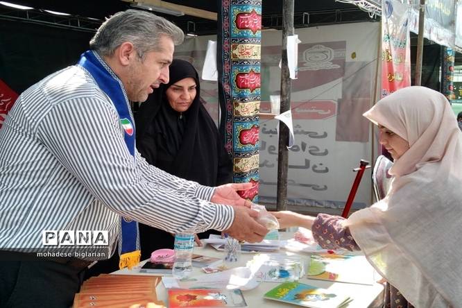 موکب سازمان دانشآموزی اسلام آباد غرب