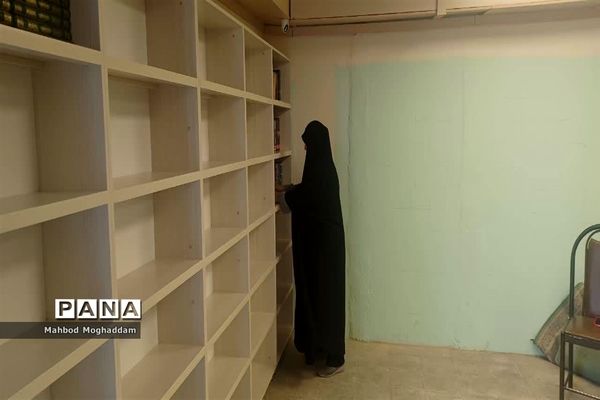 آماده سازی دبیرستان شهیده قزوینی منطقه ۱۳ برای بازگشایی در اول مهر