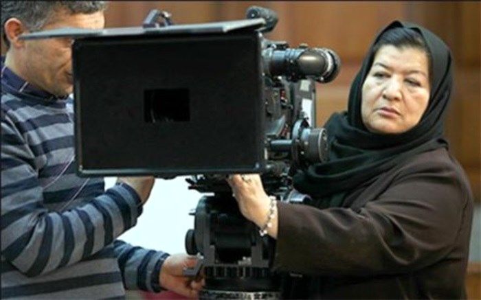 پوران درخشنده در جمع هیات داوران سومین جشنواره فیلم و عکس «مادر»