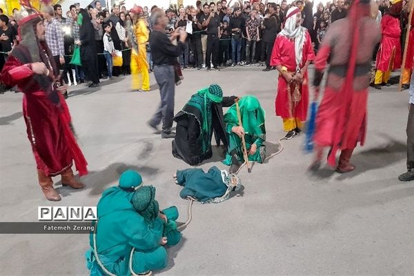 حضور پرشور عاشقان اباعبدالله الحسین (ع) در پیاده‌روی اربعین حسینی در مشهد