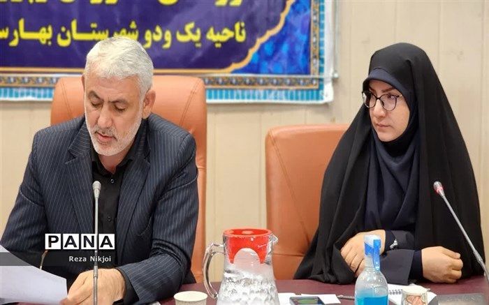 اولیای باسواد نقشی پررنگ و کلیدی در تربیت دانش‌آموزان دارند