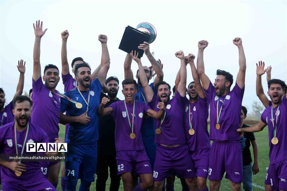 جشن قهرمانی تیم فوتبال بزرگسالان فجر قزوین
