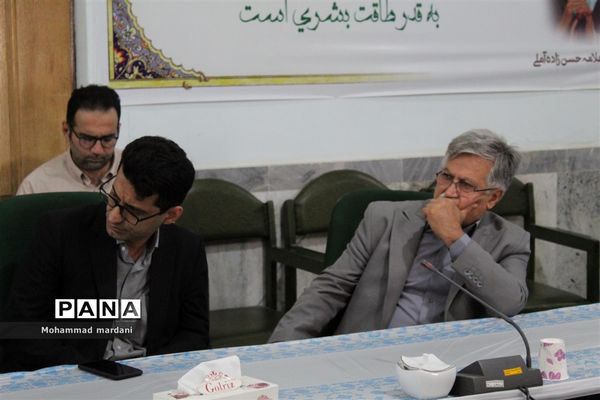 جلسه شورای آموزش و پرورش شهرستان ساری