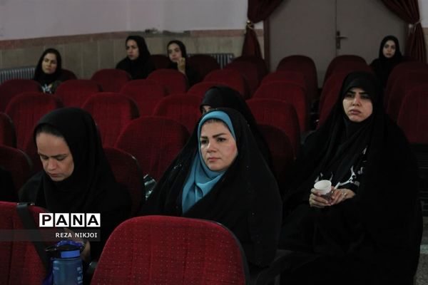 دومین روز دوره سپهر دانش و معرفت در ناحیه یک بهارستان