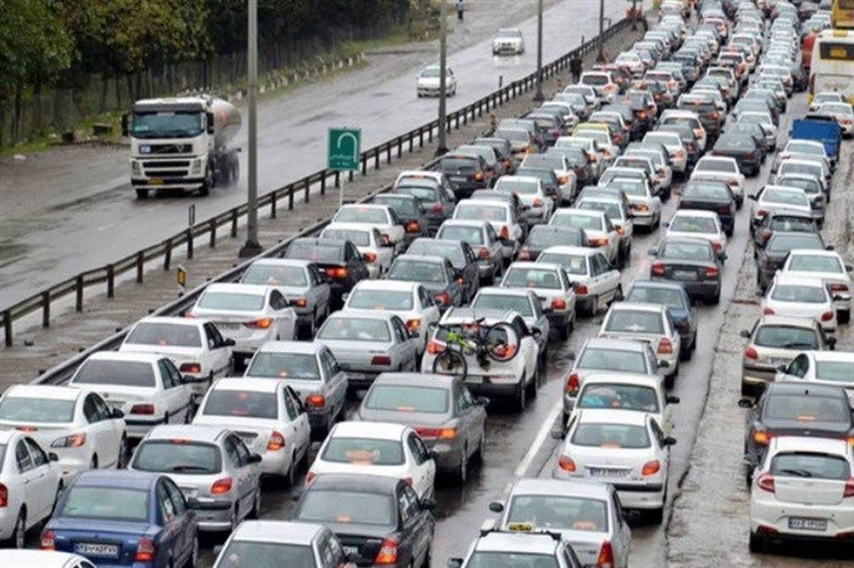 ترافیک سنگین در محور آزاد راه تهران - شمال