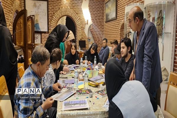 کارگاه آموزشی هنرهای تجسمی و نویسندگی آذربایجان شرقی