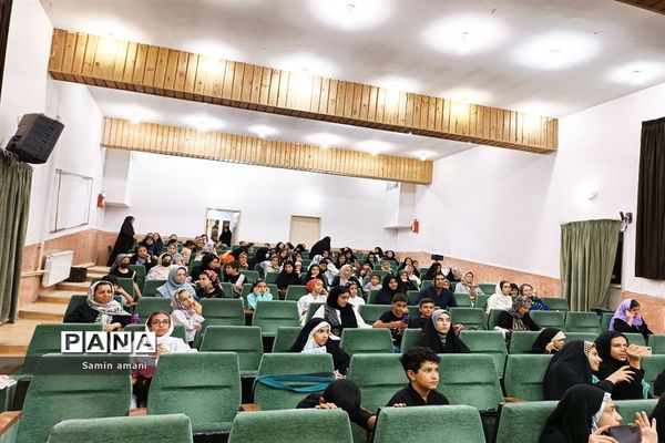 اختتامیه کلاس‌های اوقات فراغت کانون فرهنگی تربیتی ریحانه شهرستان بجنورد
