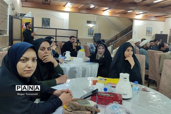 اولین اردوی برنامه‌ریزی تحول در مدرسه در شیراز