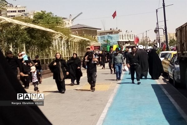 عزاداری مردم مشهد در دهه پایانی صفر