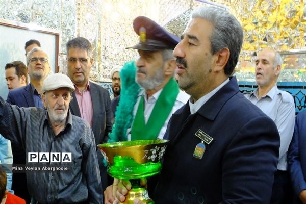 غبارروبی حرم مطهر حضرت جعفر بن موسی الکاظم (ع) شهرستان پیشوا