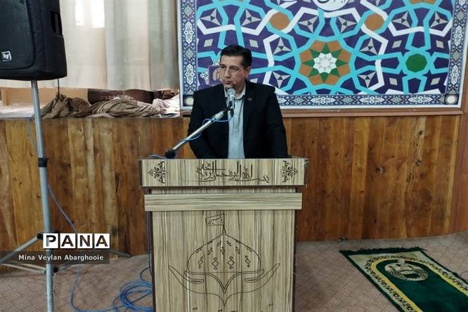 نماز جمعه شهرستان پیشوا همزمان با هفته دفاعمقدس و آغاز سال تحصیلی