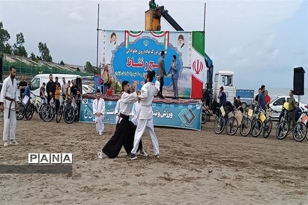 همایش بزرگ پیاده‌روی خانوادگی به‌مناسبت گرامیداشت هفته دفاع مقدس