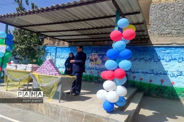 زنگ شکوفه‌ها همزمان با سراسر استان در آموزشگاه ۱۷ شهریور شهر کلات