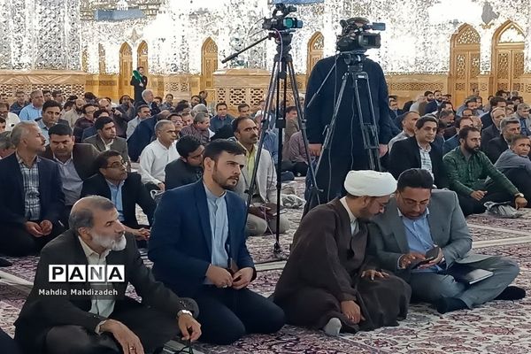 همایش مدیران مدارس مشهد مقدس در حرم مطهر رضوی با محوریت میثاق با امام رضا(ع)