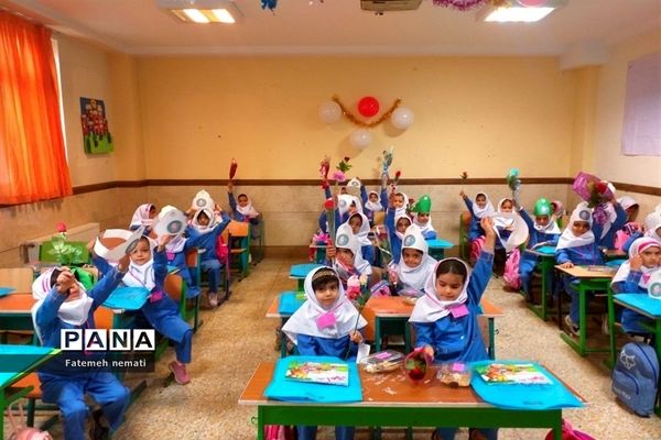 برگزاری جشن شکوفه‌های مدارس ملارد