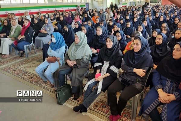 مراسم استقبال از دانش‌آموزان پایه هفتم مدرسه گراشی ناحیه ۳ شیراز