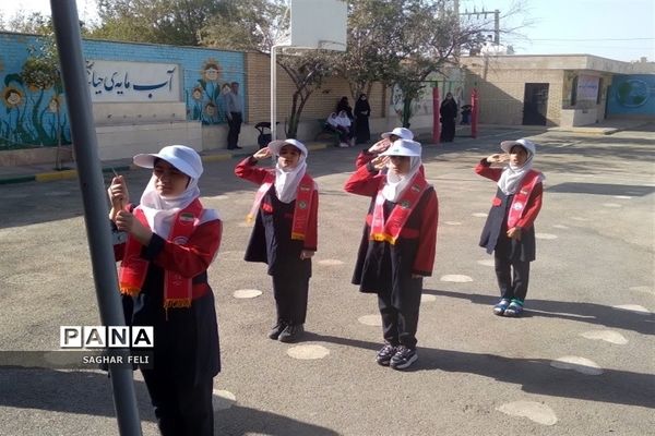 برگزاری جشن شکوفه‌ها در دبستان صحیفه نور فشافویه