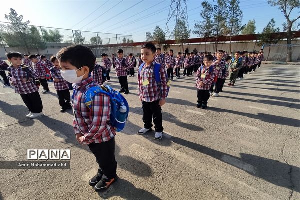 جشن شکوفه‌ها در مدارس کهریزک