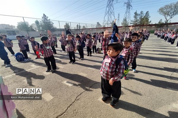 جشن شکوفه‌ها در مدارس کهریزک
