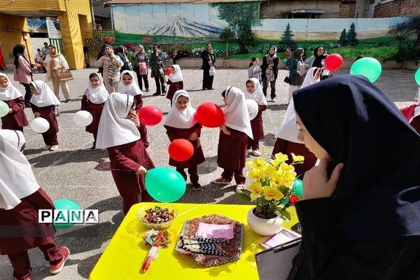 جشن شکوفه‌های کلاس اولی در قائمشهر