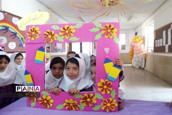 برگزاری جشن شکوفه‌ها در دبستان بوستان شهرستان بن