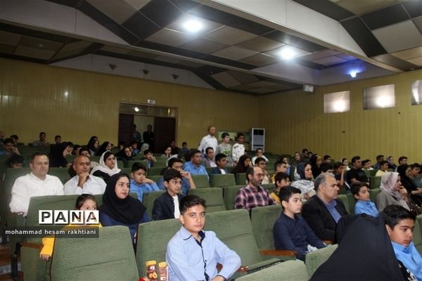 جشن جوانه‌ها ویژه پایه هفتم دبیرستان پسرانه شهید رجایی شهرستان بجنورد