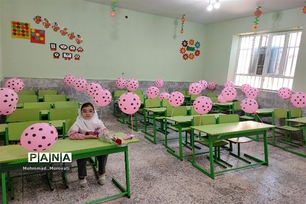 آیین جشن شکوفه‌ها در شهرستان مانه و سملقان