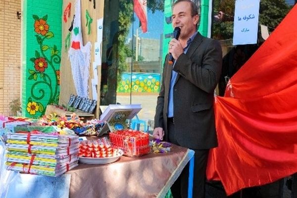 آیین جشن شکوفه‌ها در شهرستان مانه و سملقان