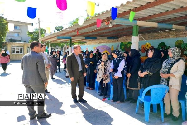 آیین جشن شکوفه‌ها در شهرستان مانه و سملقان