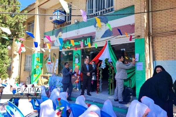 آیین جشن شکوفه‌ها در شهرستان مانه و سملقان