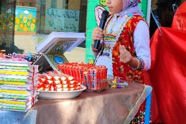 آیین جشن شکوفه‌ها در شهرستان مانه و سملقان