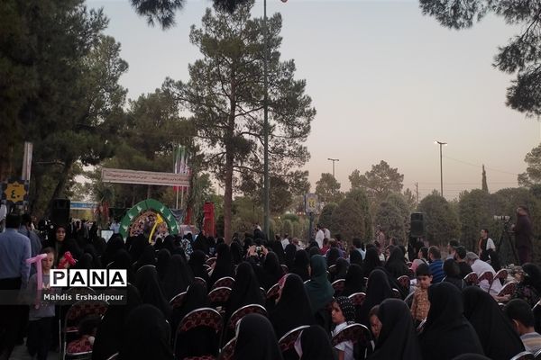 برگزاری مراسم زادروز شهیداصغرپاشاپور در گلزار شهدای تهران