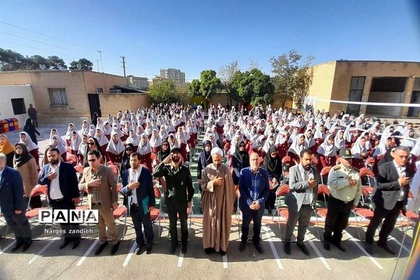 آیین بازگشایی مدارس ملارد در هنرستان کار و دانش نور