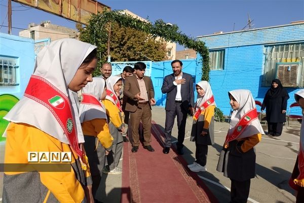 آغاز سال تحصیلی جدید با شعار «مهر مهدوی » در دبستان دخترانه شهید رسمتی  شهرستان‌قدس